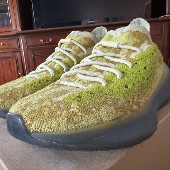 Hylite Yeezy Boost 380